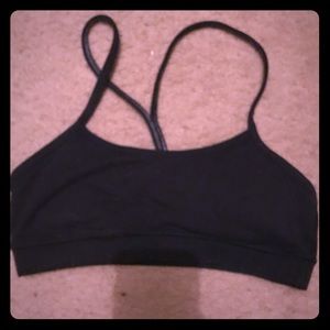 Lululemon y flow bra